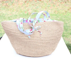 Laura Ashley straw tote bat